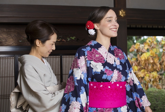 日本文化を愛してやまない外国の方に