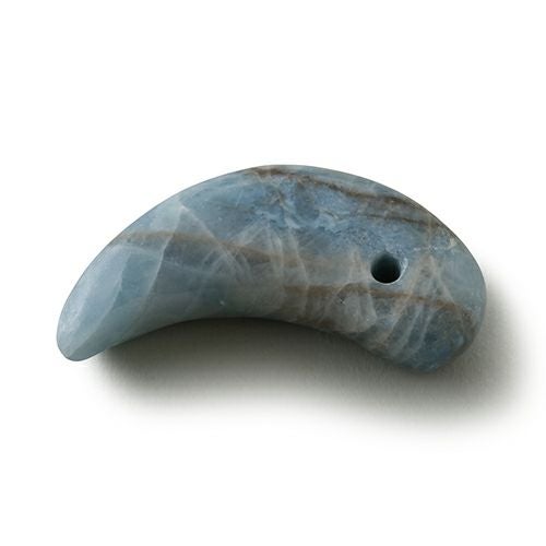 プレミアム・入コン沢・中型の牙】（プレミアム青色ヒスイ）糸魚川天然