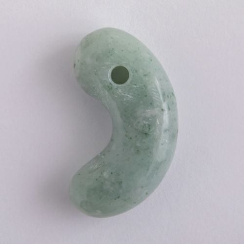 ほんのり青・瑞々しい透明感・艶良し】（入門用青色ヒスイ）糸魚川天然