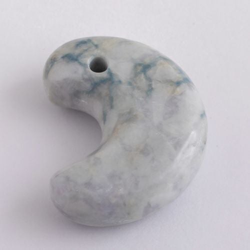 印象的な青・艶良し】（高品質青色ヒスイ）糸魚川天然翡翠勾玉