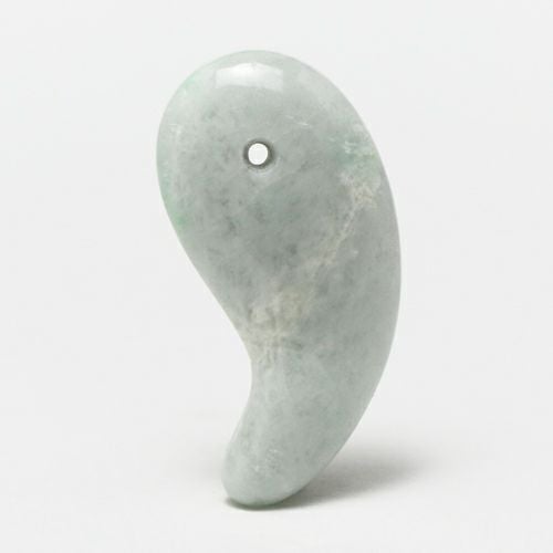 絹のような色味・透明感良し・艶良し】（高品質白色ヒスイ）糸魚川天然