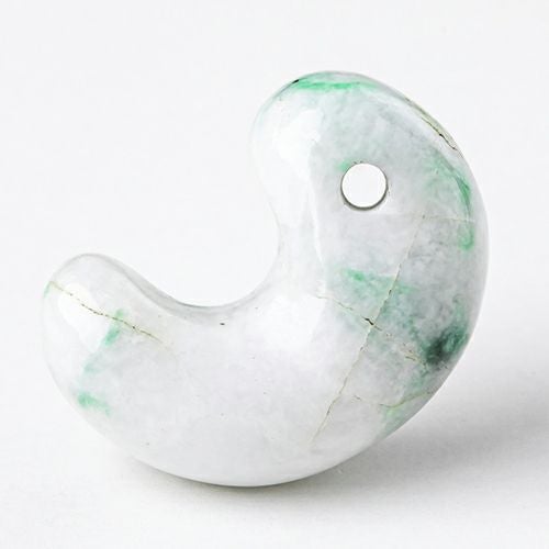 勾玉／淡緑色ヒスイ | 糸魚川翡翠工房こたき
