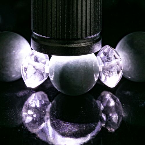 13cmサイズ・10mm玉＆水晶・艶良し】（高品質青色ヒスイ）糸魚川天然