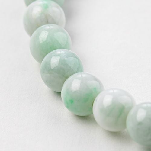 16cmサイズ・6mm玉・淡緑色・艶美麗】（高品質淡緑色ヒスイ）糸魚川