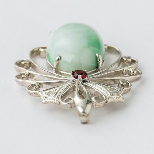 翡翠ペンダント