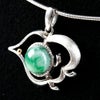翡翠ペンダント