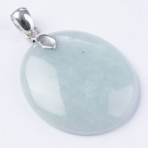 翡翠ペンダント