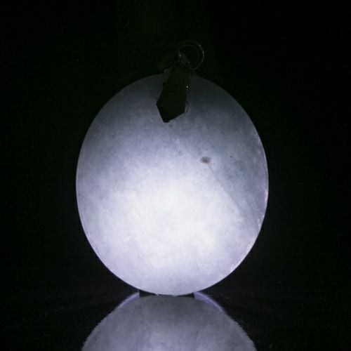 翡翠ペンダント