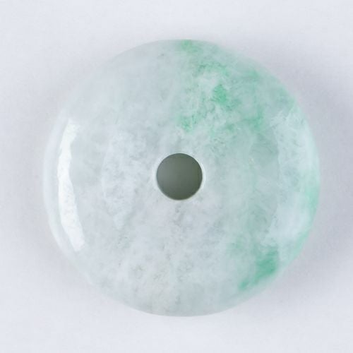 翡翠ペンダント