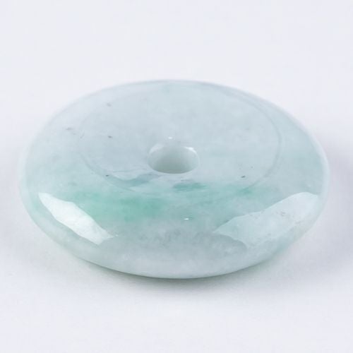 翡翠ペンダント