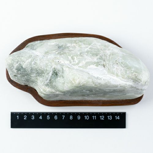 磨き石・小滝産・1.7kg】（高品質薄緑色ヒスイ）糸魚川天然翡翠原石