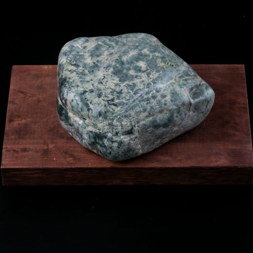 海石・濃青色・親不知産・約1.7kg】(高品質青色ヒスイ)糸魚川天然 海石・濃青色・親不知産・約1.7kg】(高品質青色ヒスイ)糸魚川天然