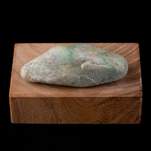 海石・グリーン模様・輝く結晶・宮崎海岸産・89g】（高品質濃緑色