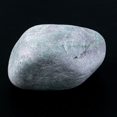 海石・黒にグリーン模様翡翠・結晶輝く・宮崎海岸産・760g】（高品質