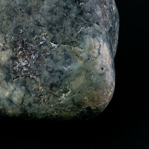 プレミアム・入コン沢・濃青・小滝産・1140g】（プレミアム青色ヒスイ