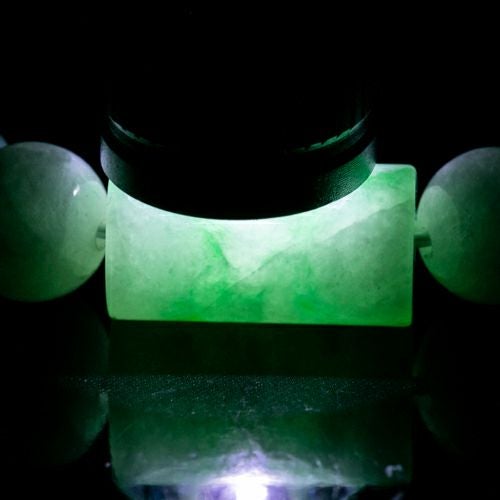 翡翠ネックレス