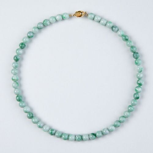 翡翠ネックレス