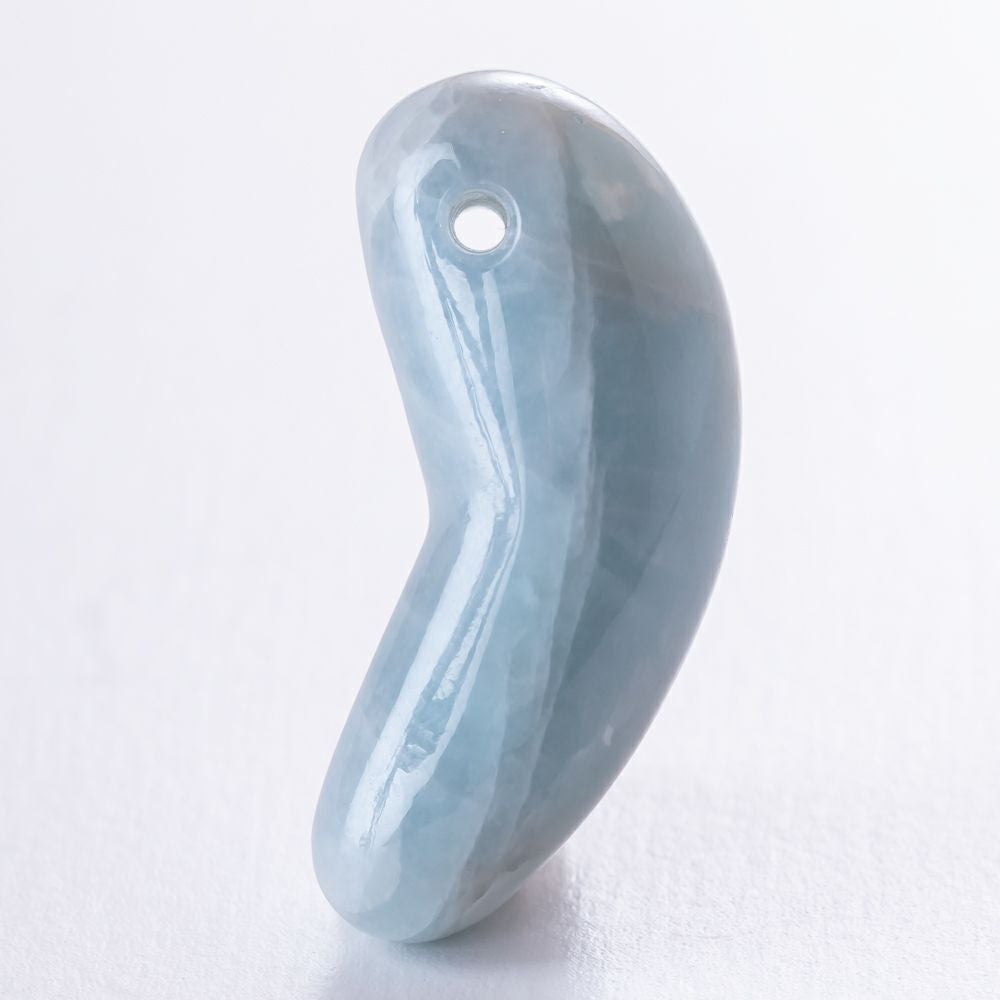 入コン沢・薄青灰色・艶美麗・透明感良し】（高品質青/灰色ヒスイ