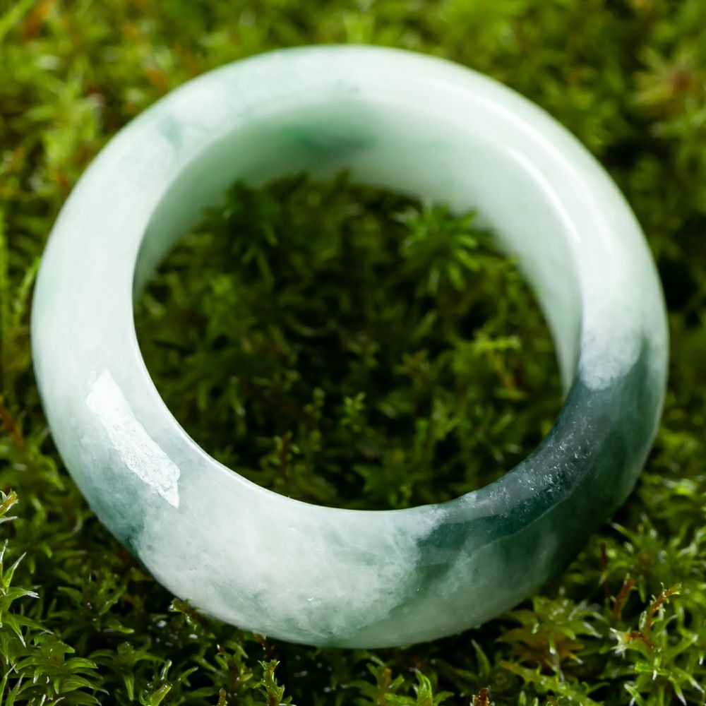 12号・淡緑×濃緑・透明感良し・艶美麗】（高品質濃緑色ヒスイ）糸魚川