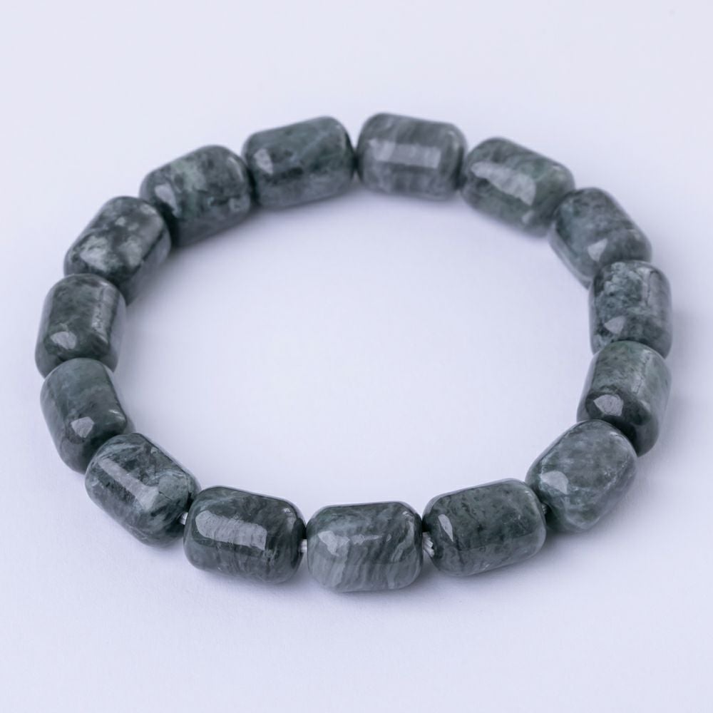 糸魚川翡翠勾玉・ブレスレット・指輪の専門店｜《公式》糸魚川翡翠工房