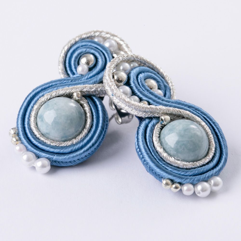 ピアス／青色（入コン沢）ヒスイ | 糸魚川翡翠工房こたき