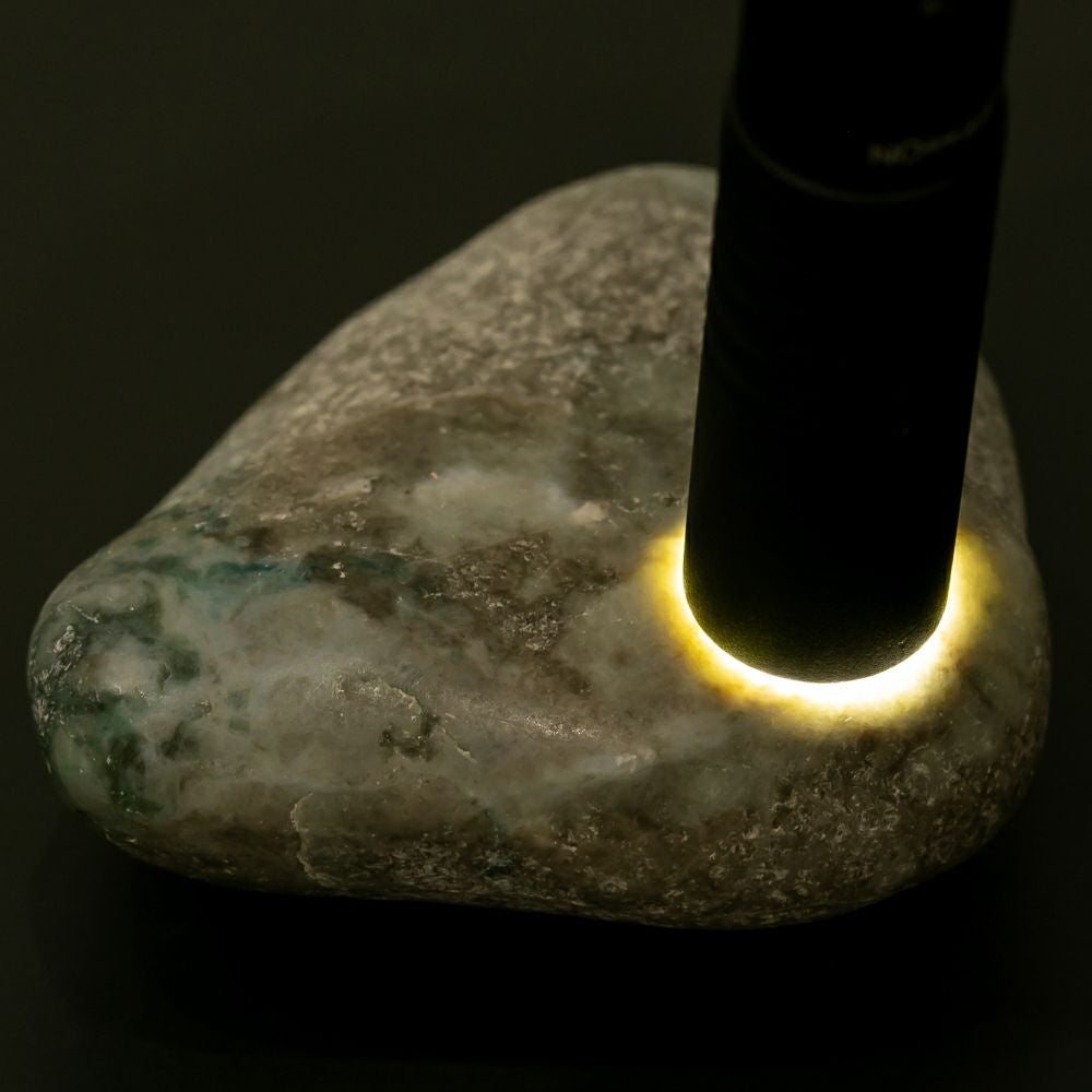 入コン沢・青緑色・灰色・110g】（高品質青/濃緑色ヒスイ）糸魚川天然