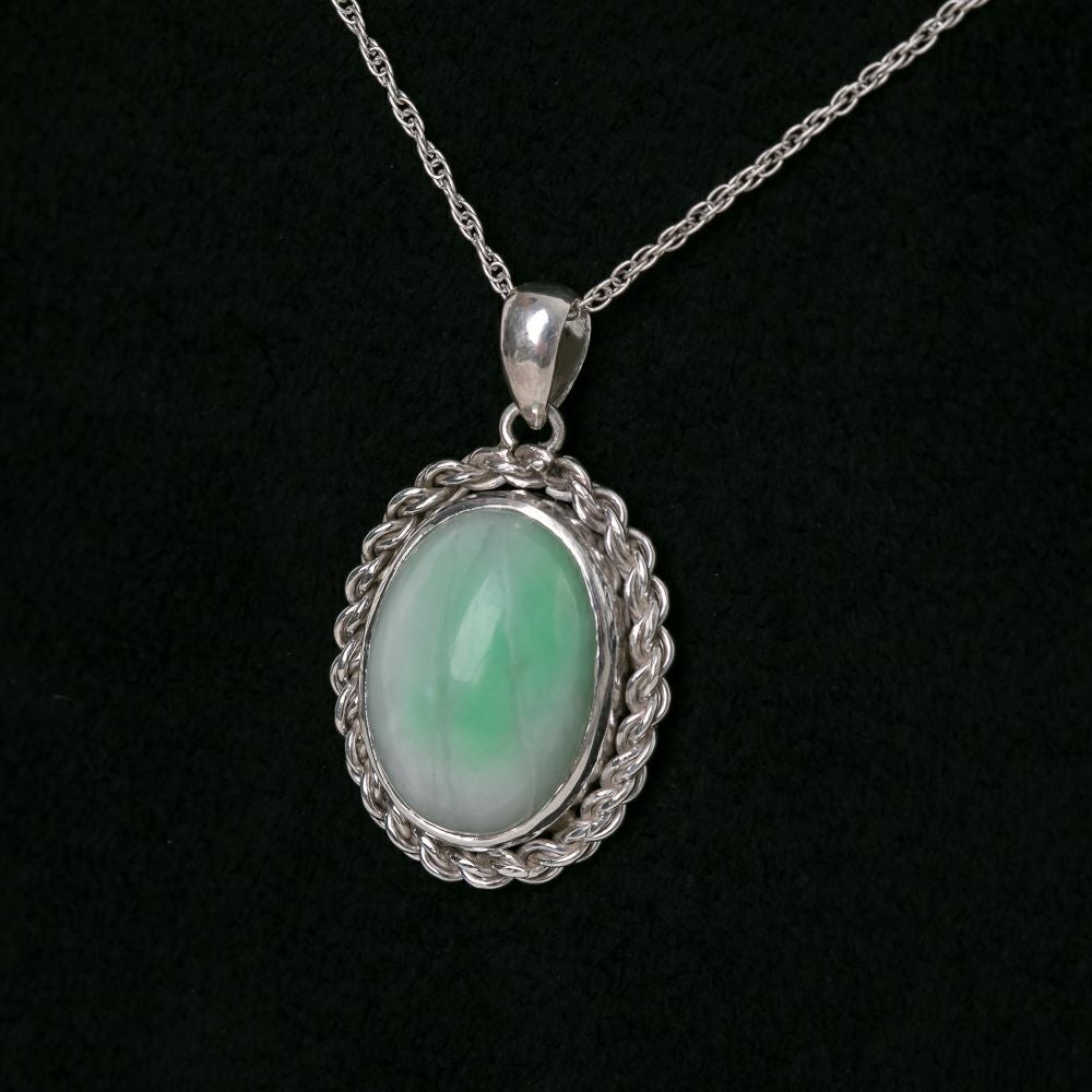 翡翠アクセサリー