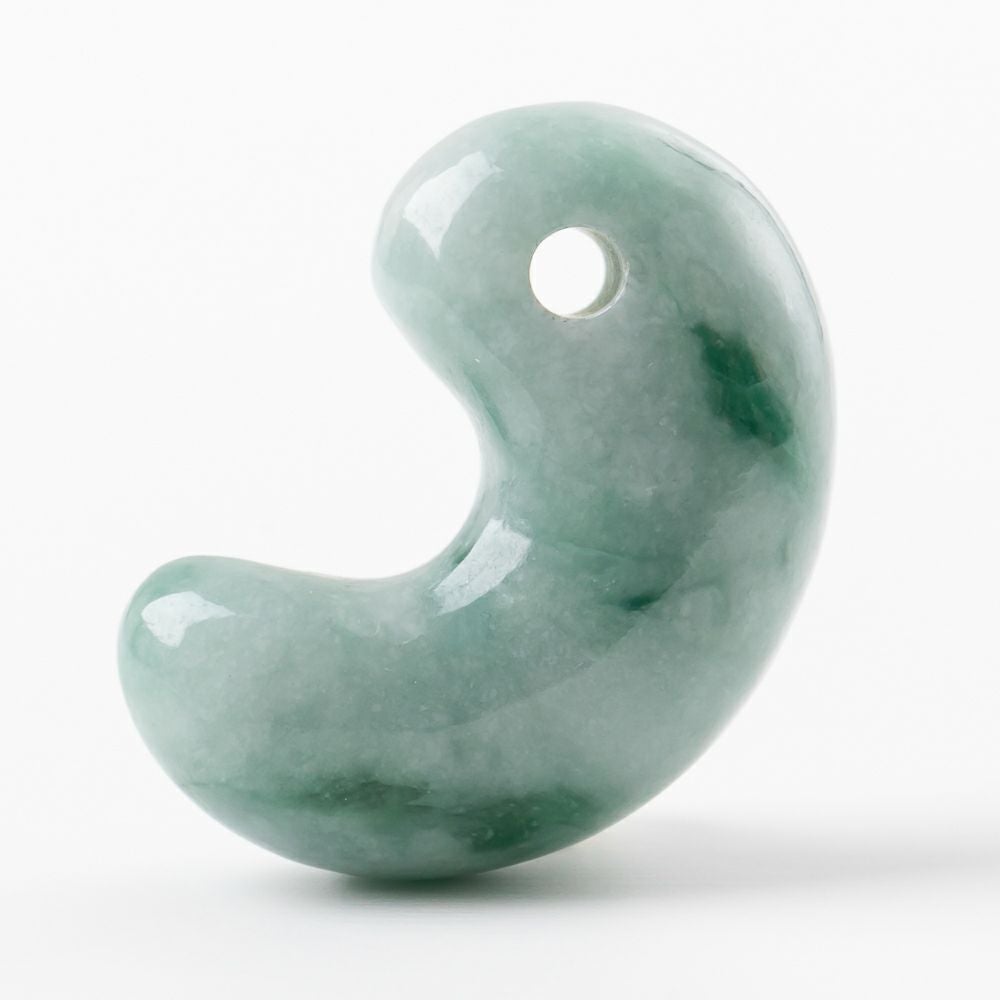 濃緑まだら模様・艶美麗】（高品質濃緑色ヒスイ）糸魚川天然翡翠勾玉