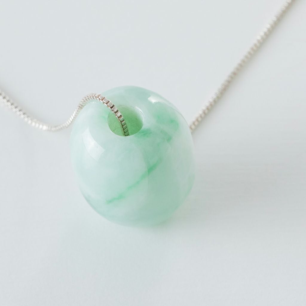 翡翠管玉ペンダント