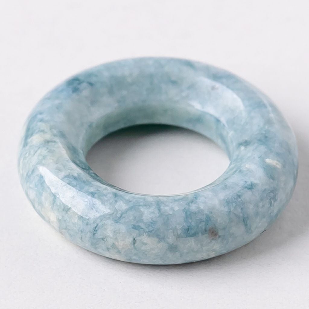 リング型・透明感良し・艶良し】（高品質青色ヒスイ）糸魚川天然翡翠管
