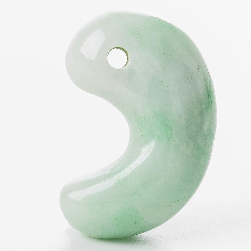 勾玉-翡翠勾玉｜《公式》糸魚川翡翠工房こたき