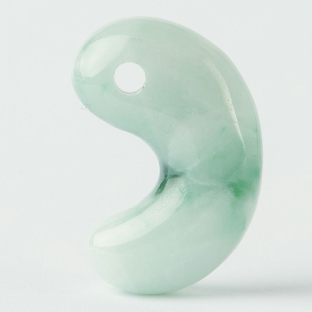 勾玉-翡翠勾玉｜《公式》糸魚川翡翠工房こたき