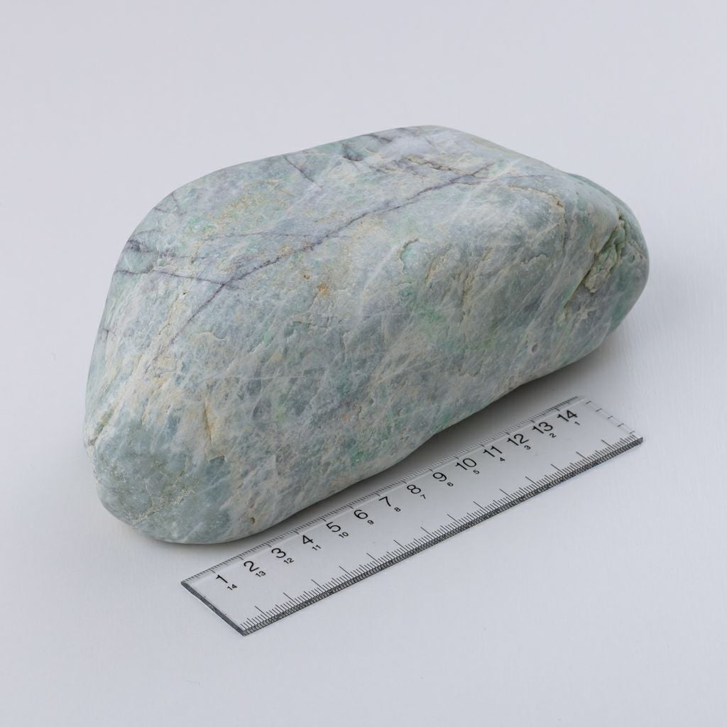プレミアム・海石・淡緑青色・2,900g】（プレミアム淡緑青色ヒスイ