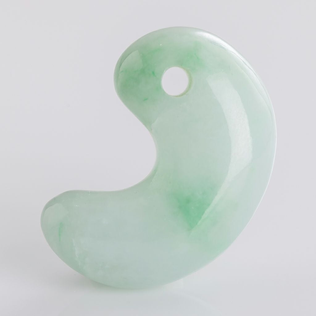 勾玉-翡翠勾玉｜《公式》糸魚川翡翠工房こたき