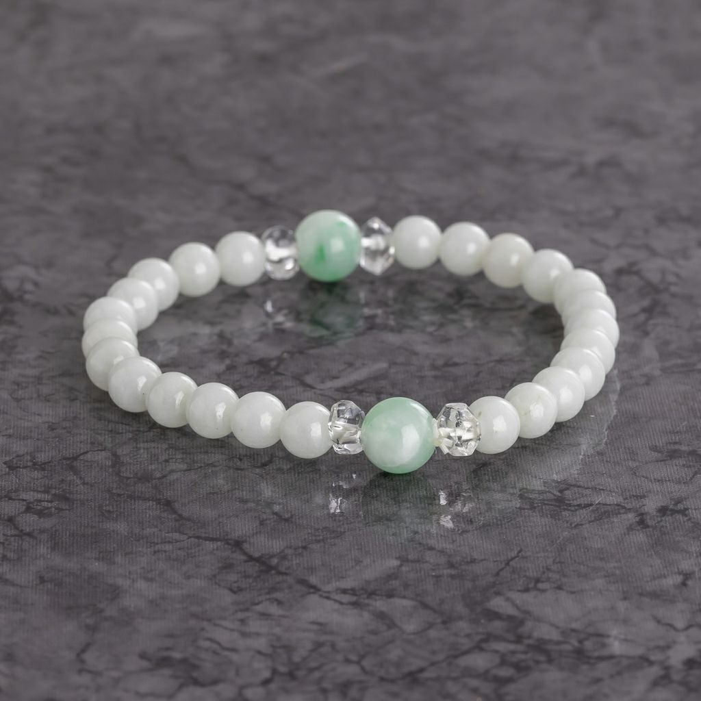 14cmサイズ・8mm玉と6mm玉＆水晶・透明感良し・艶美麗】（高品質淡緑色