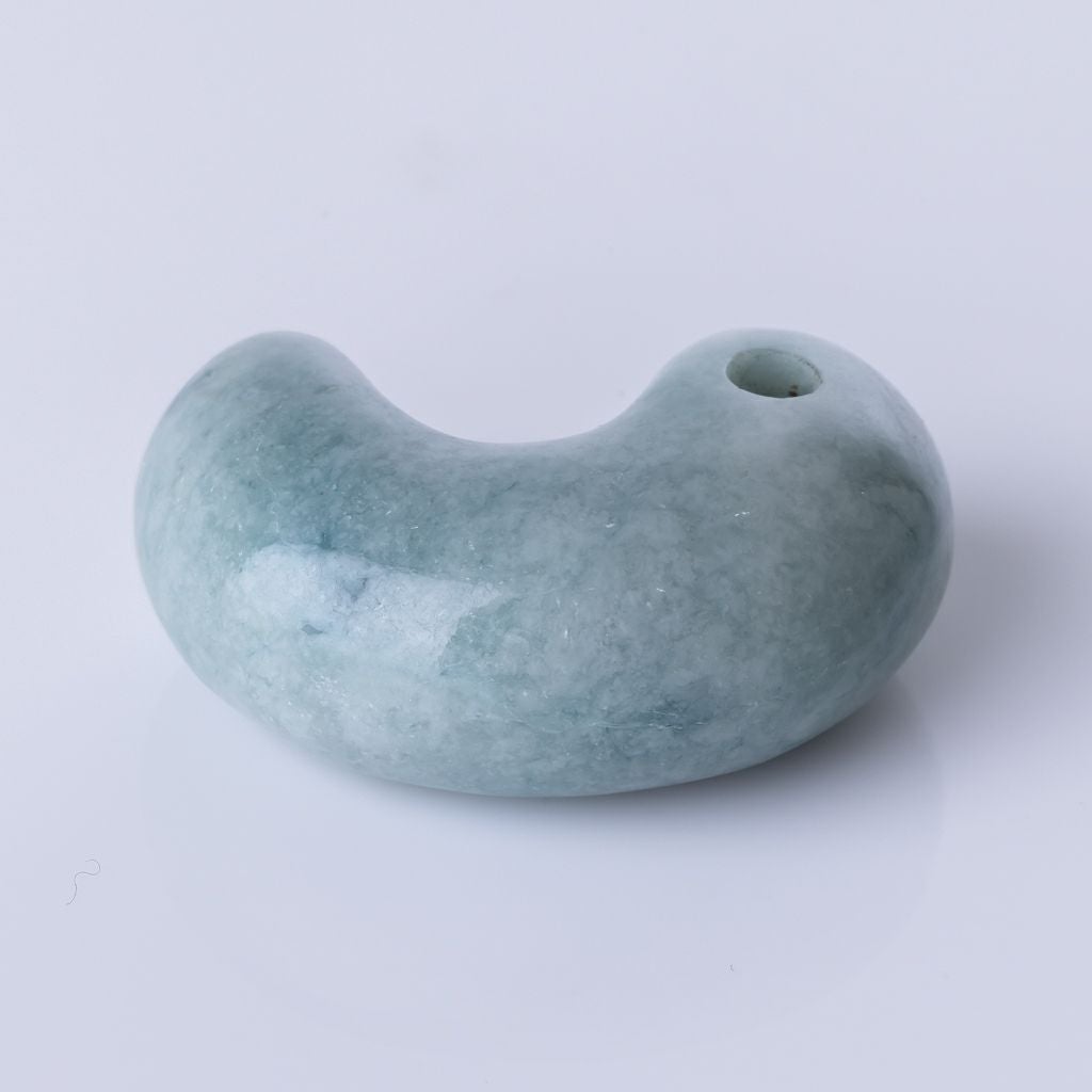 プレミアム・入コン沢・まろやかな青・艶美麗】（プレミアム青色ヒスイ