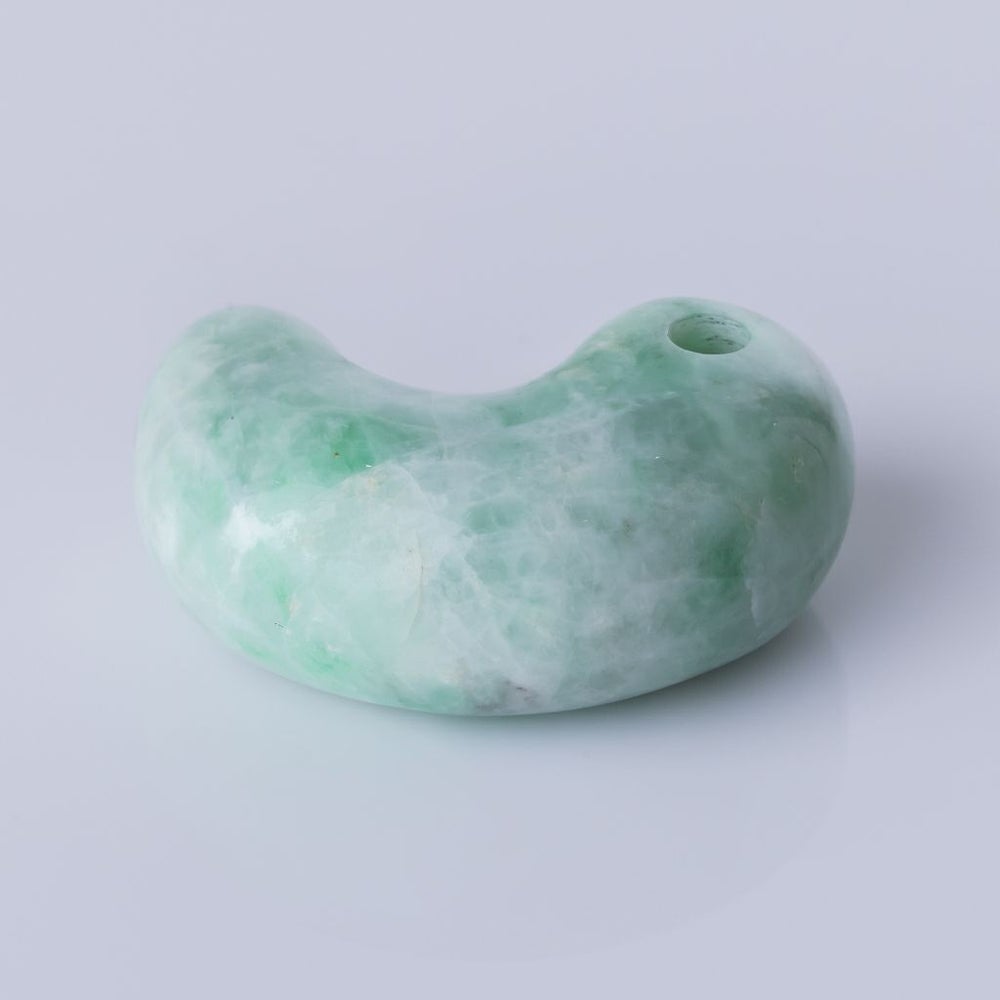 翡翠勾玉