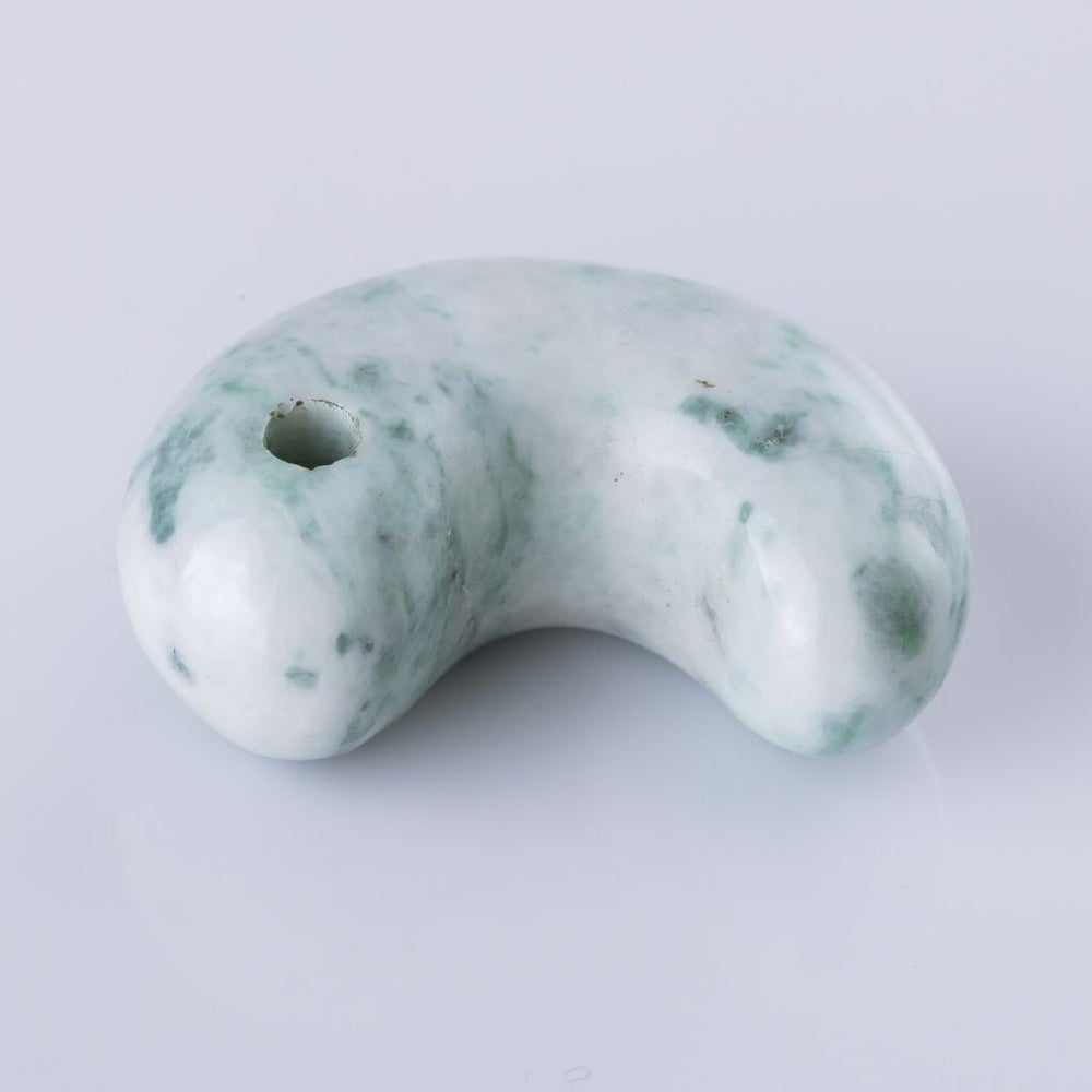 翡翠勾玉