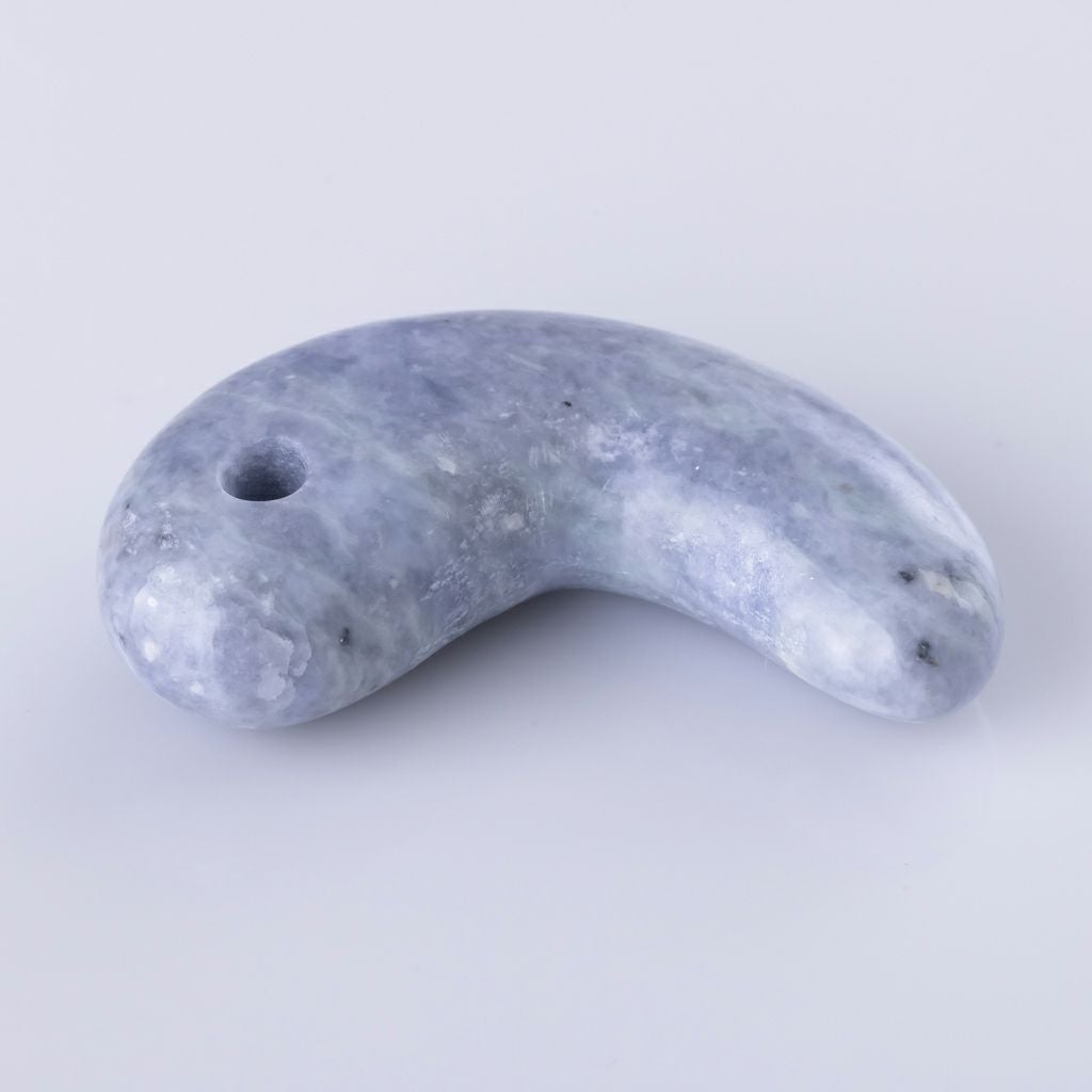 翡翠勾玉