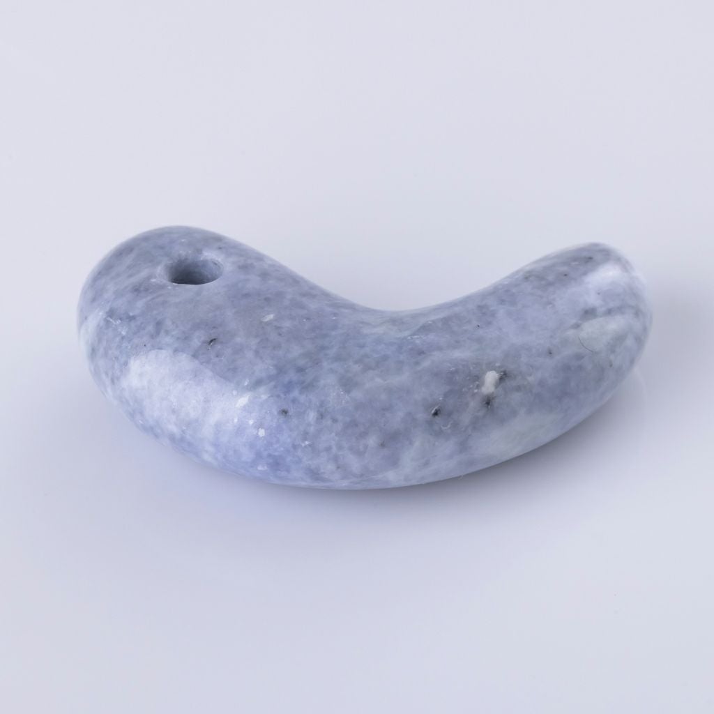 翡翠勾玉
