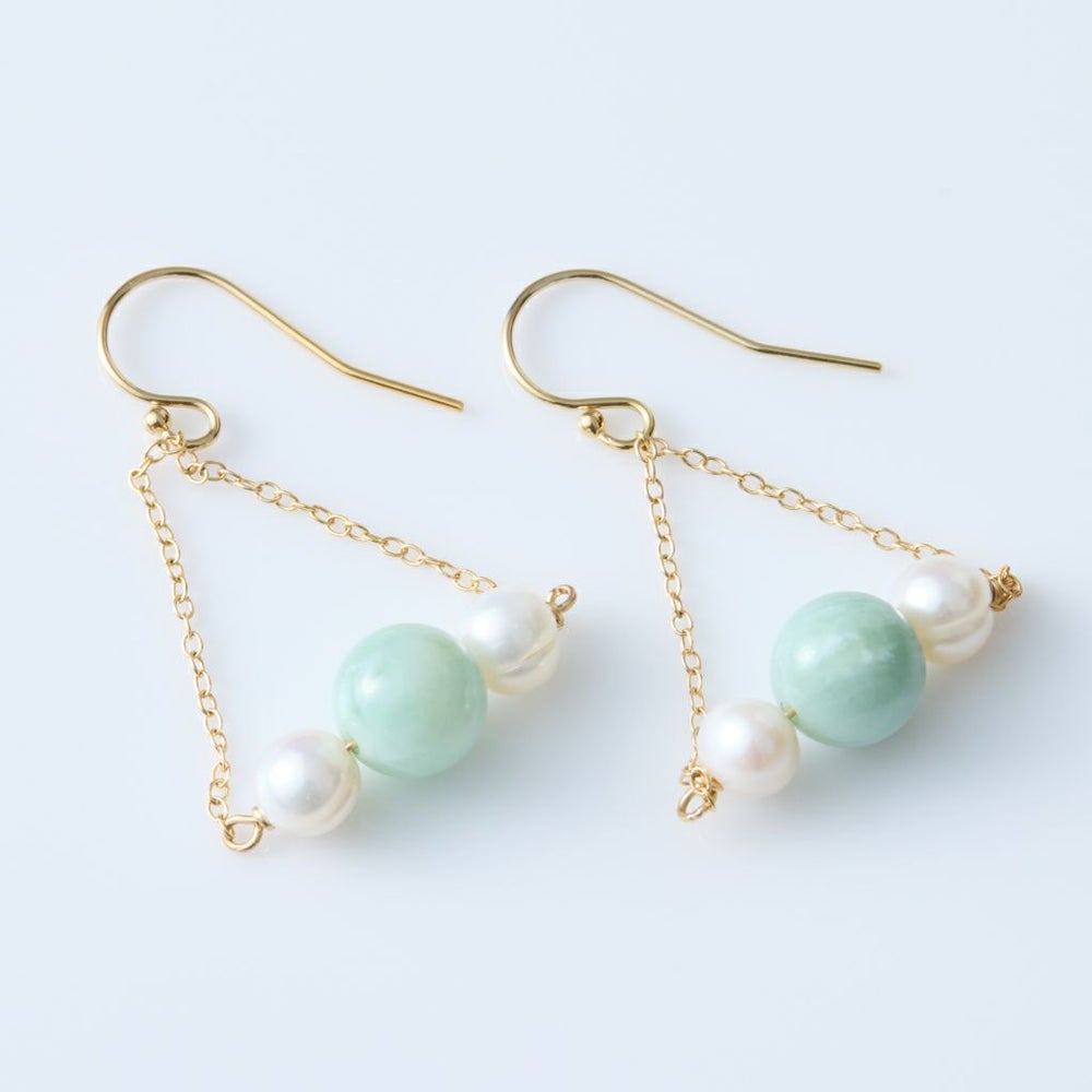翡翠ピアス