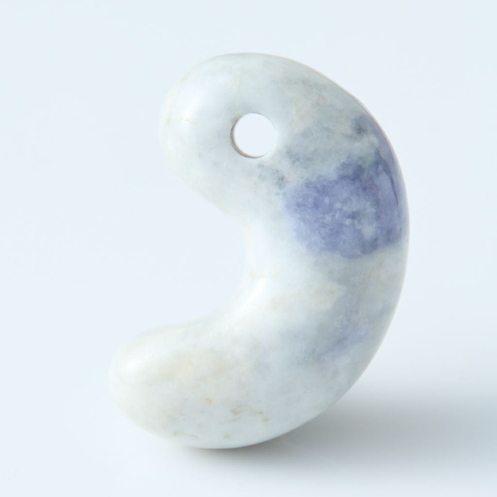 勾玉／紫・ラベンダー色ヒスイ | 糸魚川翡翠工房こたき