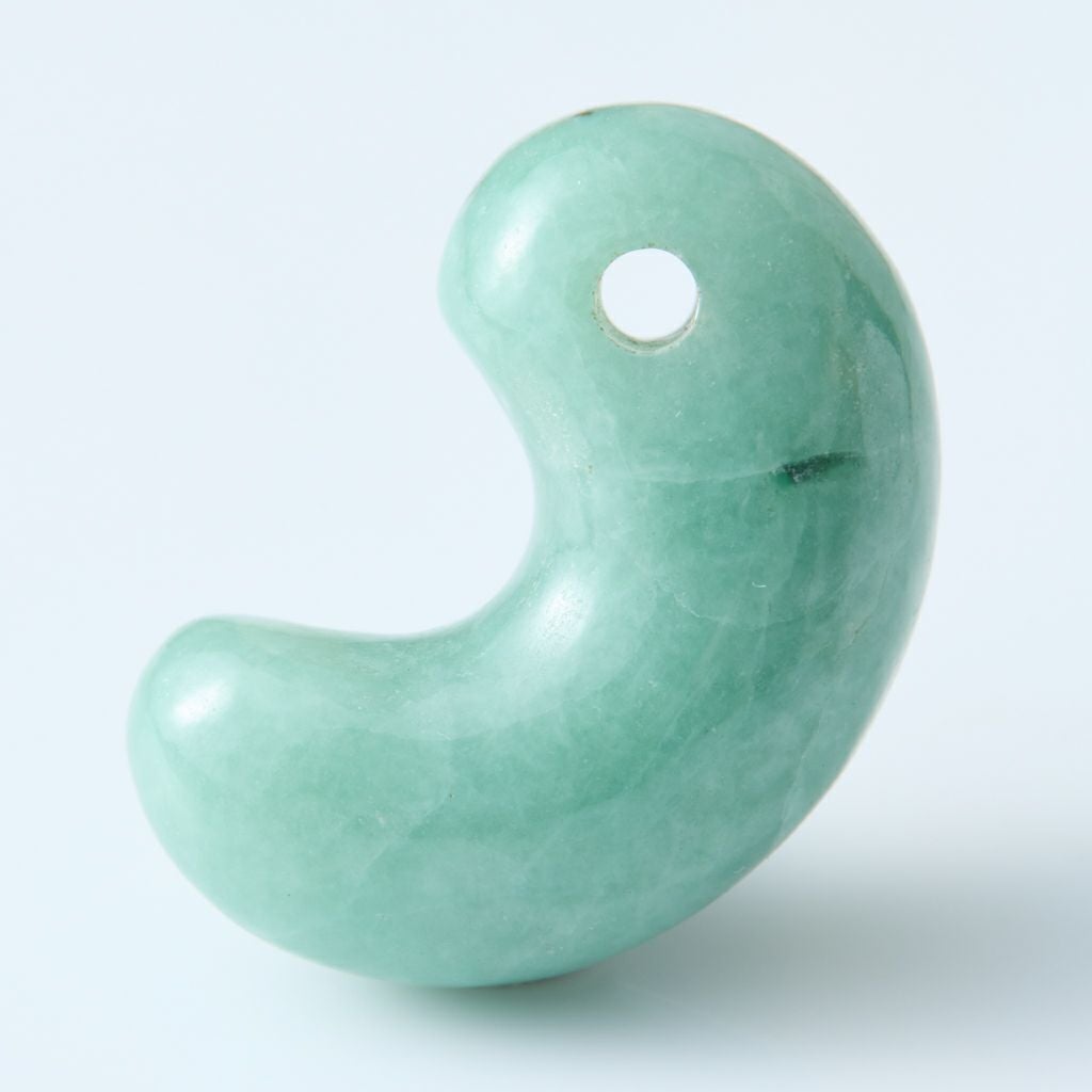 勾玉／濃緑色・緑色ヒスイ | 糸魚川翡翠工房こたき