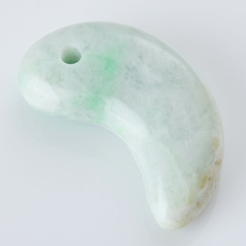 翡翠勾玉