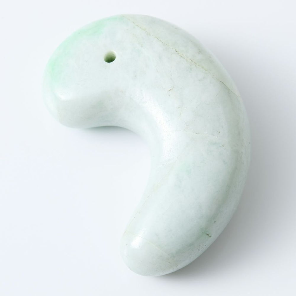 翡翠勾玉