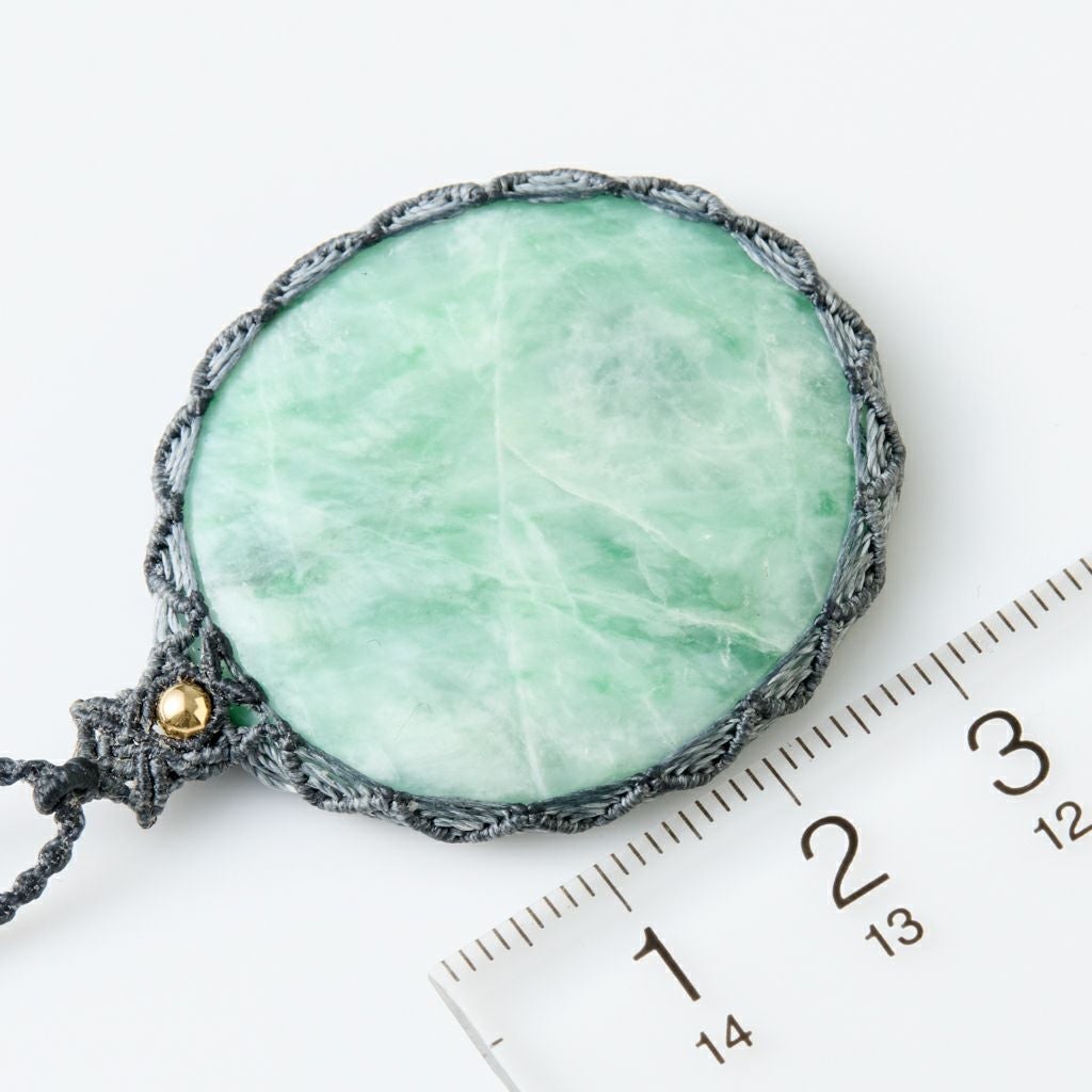 翡翠ペンダント