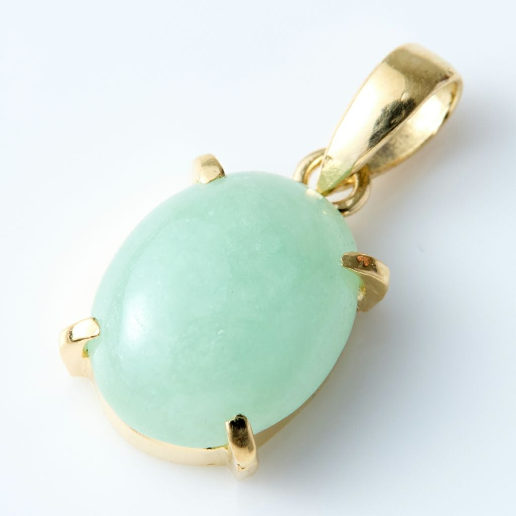 翡翠ペンダント