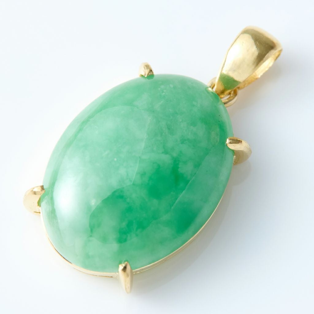 翡翠ペンダント