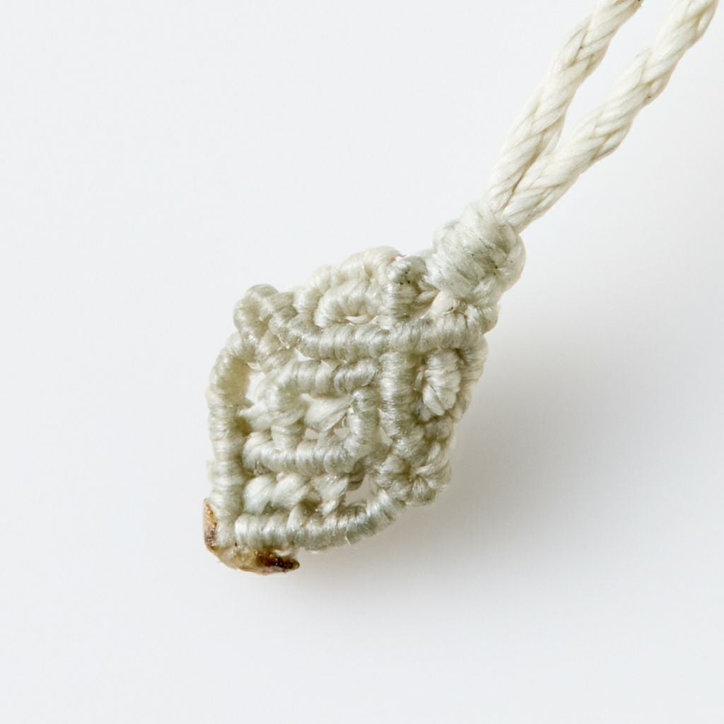 翡翠ペンダント