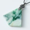 翡翠ペンダント